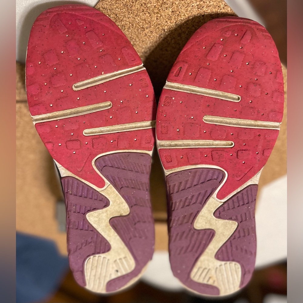 Nike 6.5Y Air Max Excee Grey Fog (GS) 
Sneakers Gray Purple Pink CD6894-003 - Picture 4 of 14